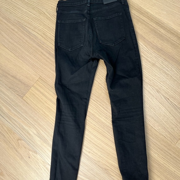 Everlane women’s 29 Reg: The Authentic Stretch High Rise Skinny Jean in black - Picture 2 of 3